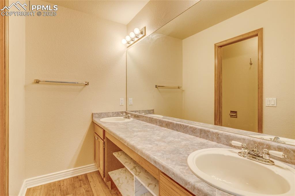 Image 22 of 46: Master bathroom