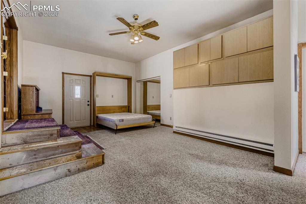 Image 18 of 34: Bedroom