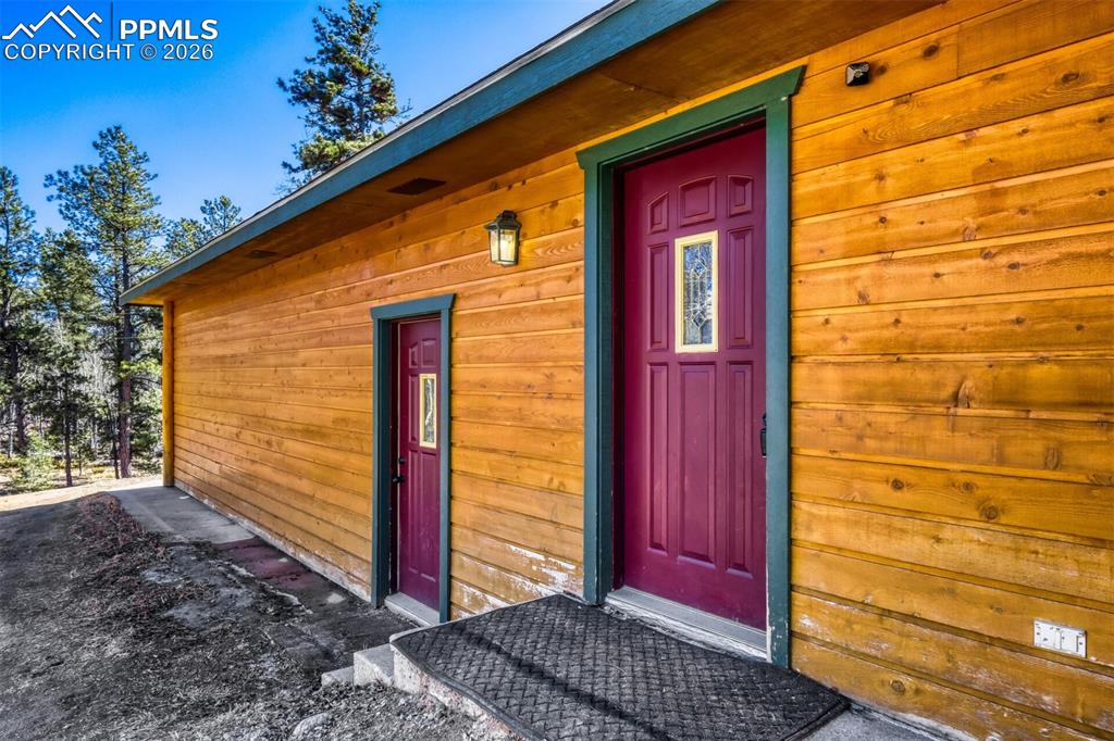 Image 2 of 34: Entry