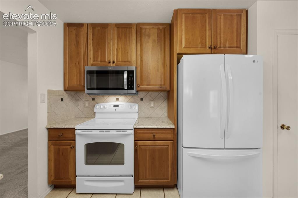 Image 6 of 50: NEW Microwave