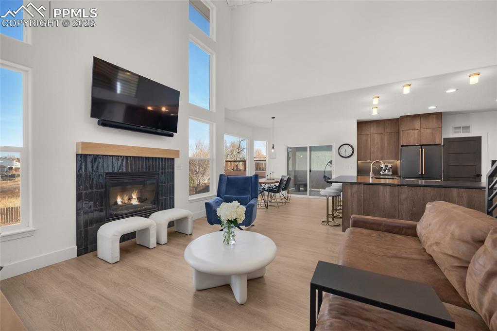 Image 13 of 42: Living Room