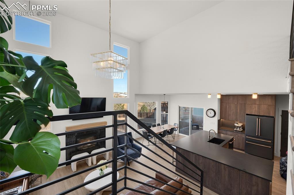 Image 18 of 42: View