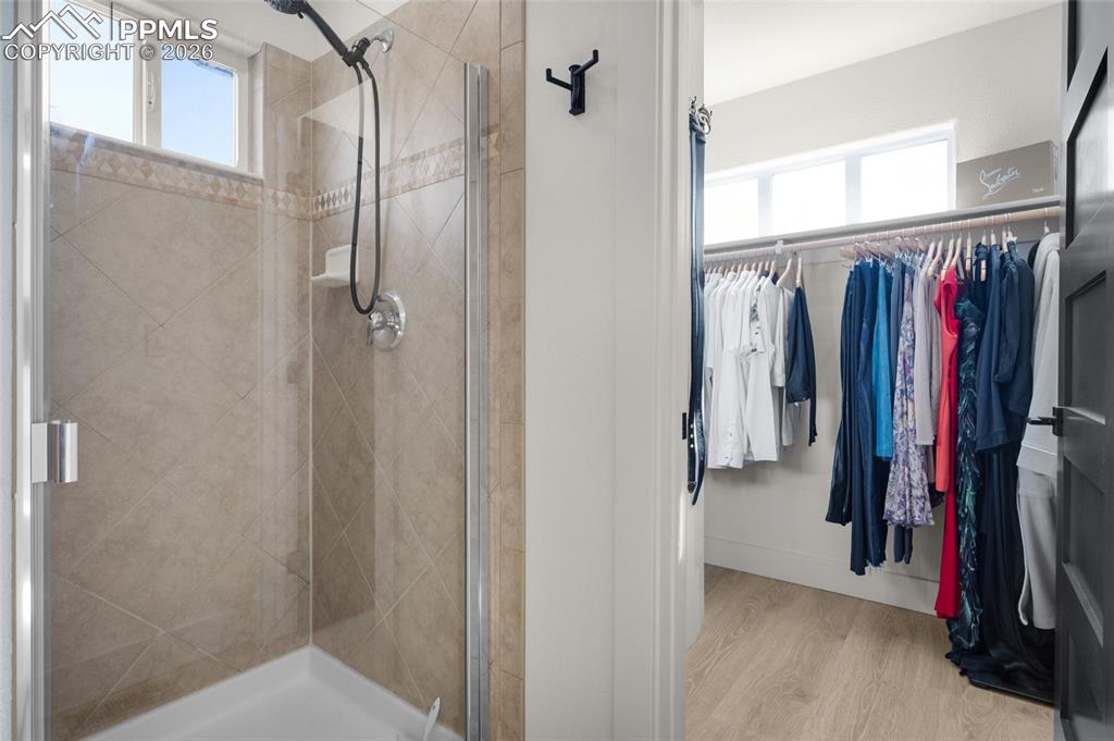 Image 26 of 42: Master Bathroom