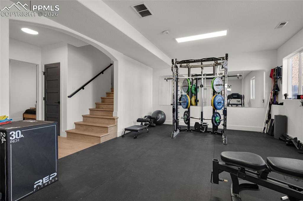 Image 31 of 42: Bonus Room