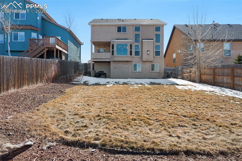 Image 37 of 42: Back of Structure