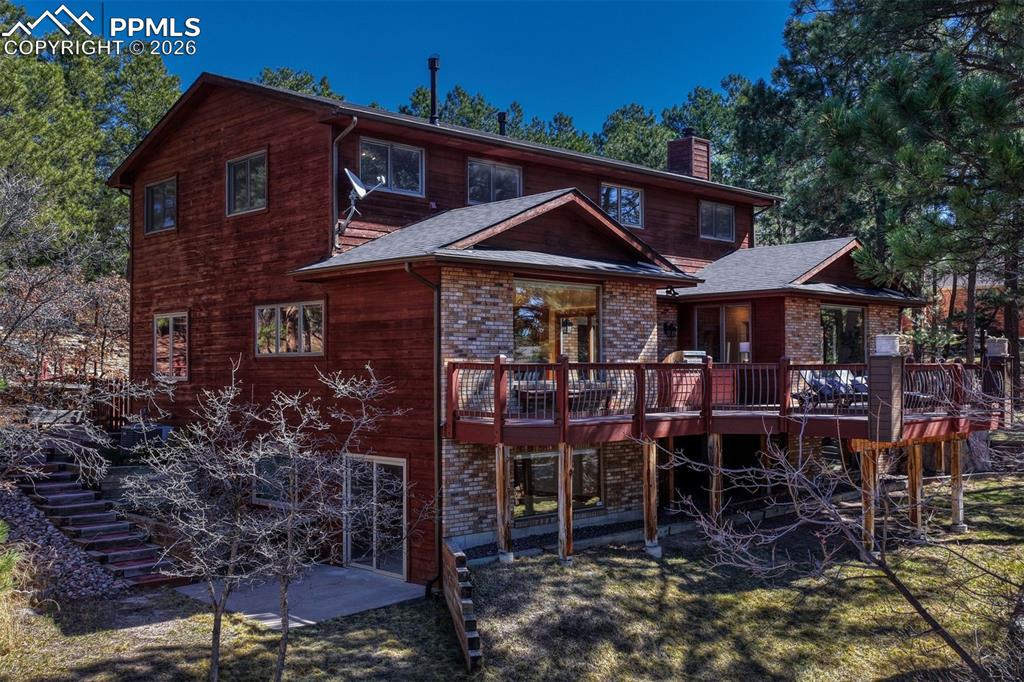 Image 2 of 35: Back of Structure