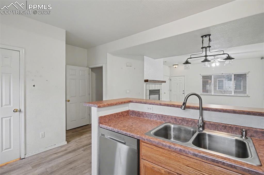 Image 19 of 46: No Description Available