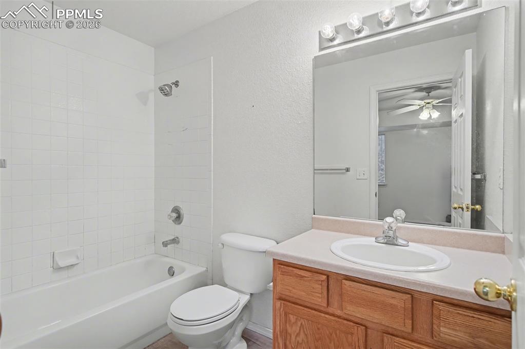 Image 28 of 46: No Description Available