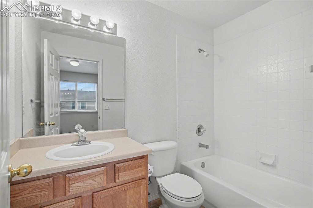 Image 35 of 46: No Description Available