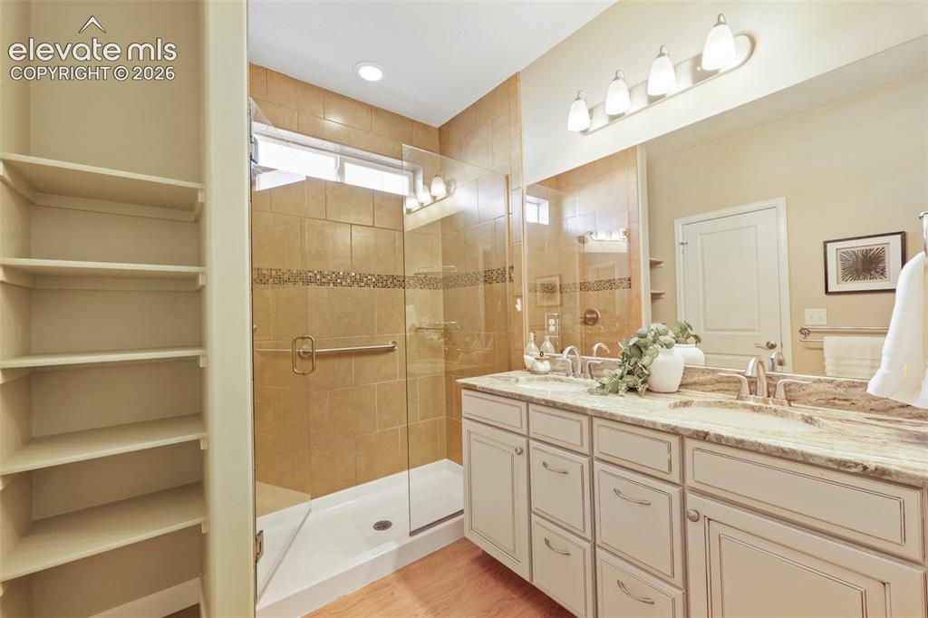 Image 24 of 49: primary ensuite