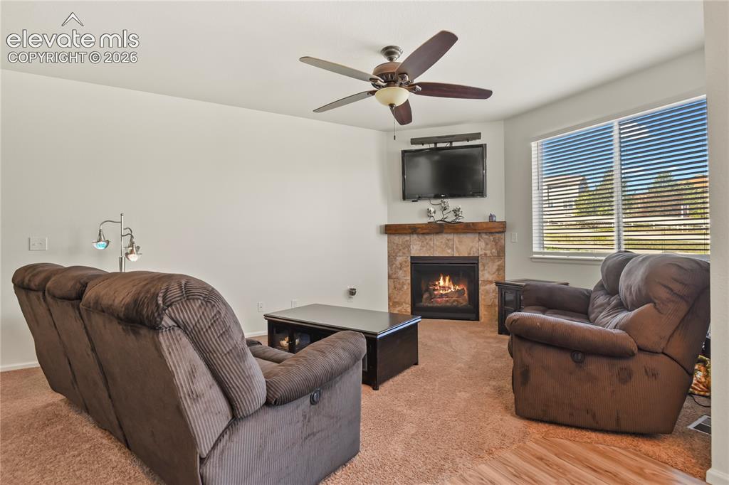 Image 11 of 30: Living Room