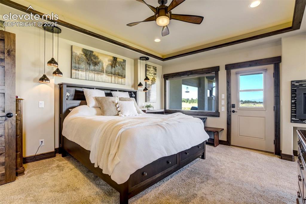 Image 7 of 50: Master Suite
