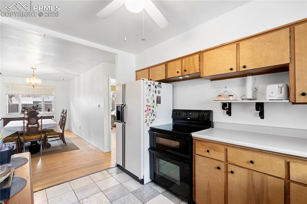 Image 12 of 42: Kitchen