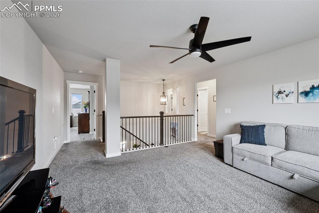 Image 17 of 39: Family Room