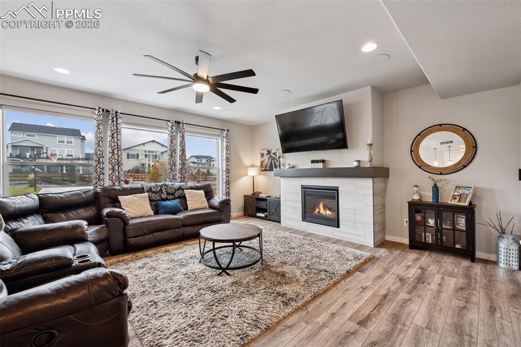 Image 3 of 39: Living Room