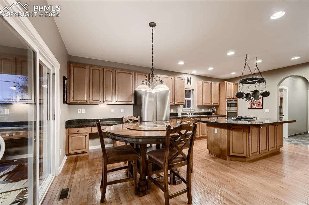 Listing 6216353, Image 11 of 28