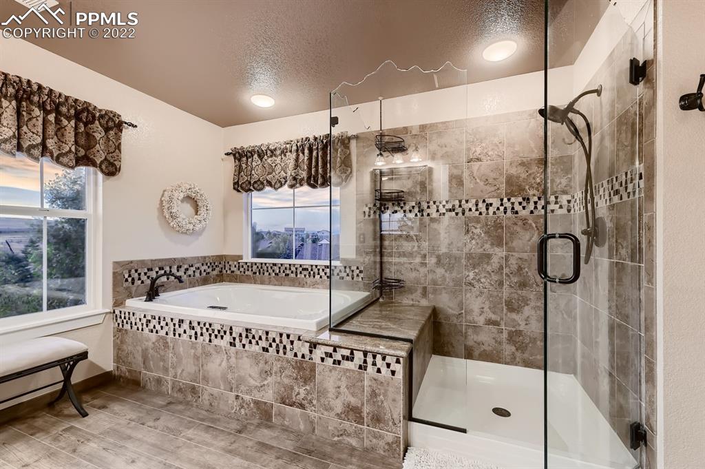 Listing 6216353, Image 17 of 28