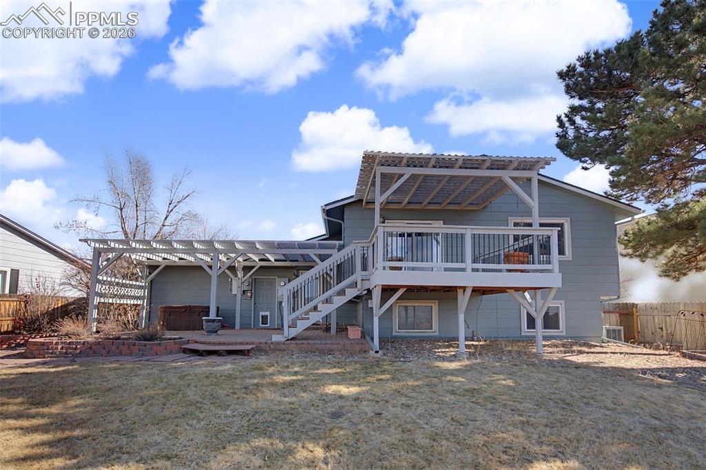 Image 36 of 46: Back of Structure