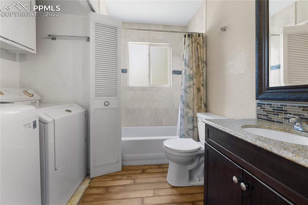 Listing 6217468, Image 24 of 33