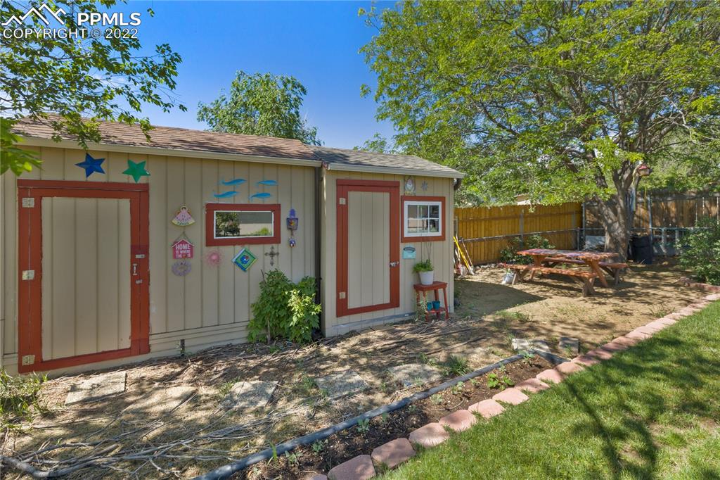 Listing 6217468, Image 29 of 33