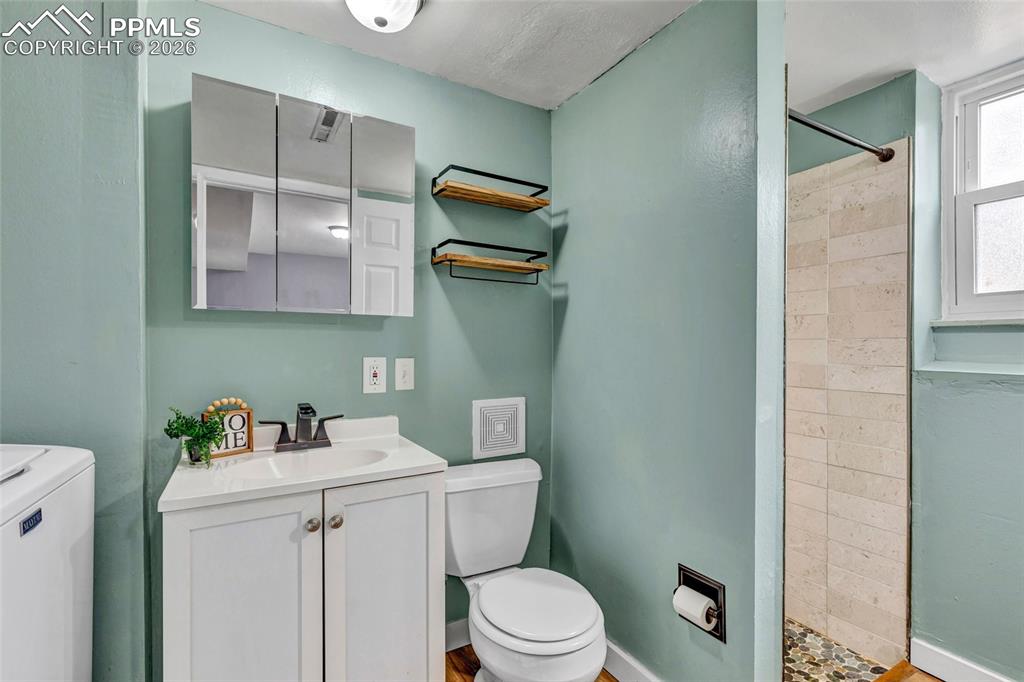 Image 13 of 31: 3/4 Bath attached to Primary bedroom, LVP flooring