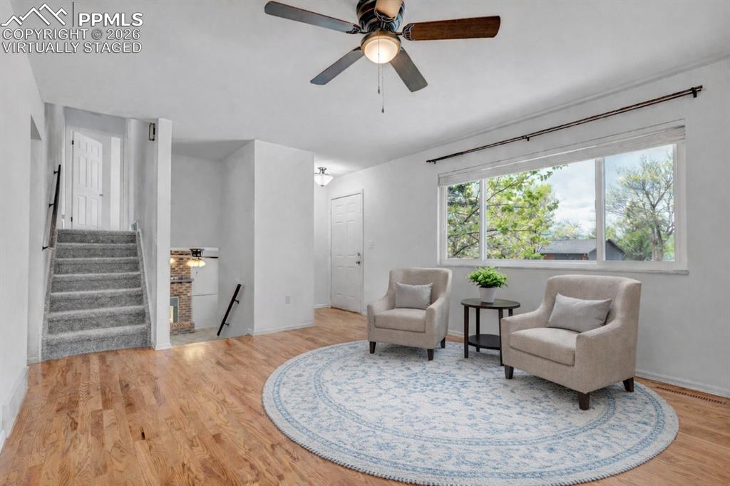 Image 2 of 31: Virtually Staged