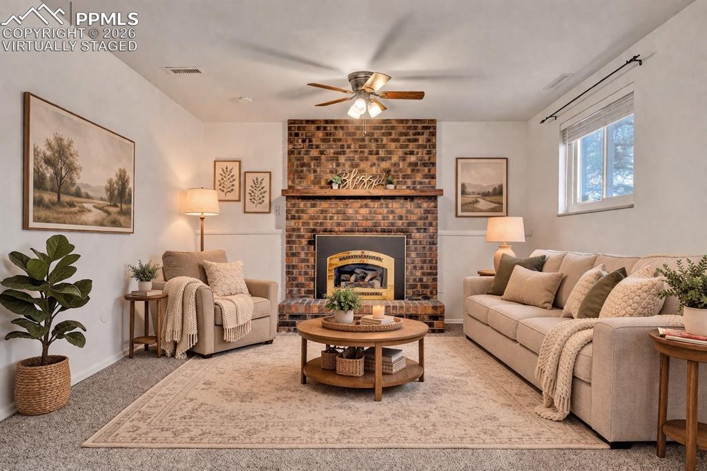 Image 5 of 31: Virtually Staged