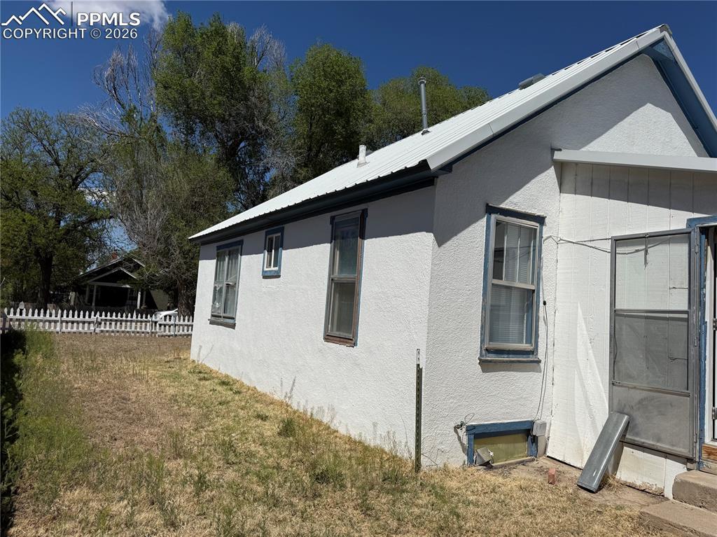 Image 19 of 19: Side of Structure
