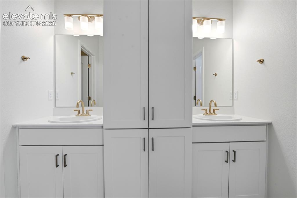 Image 28 of 42: Master Bathroom