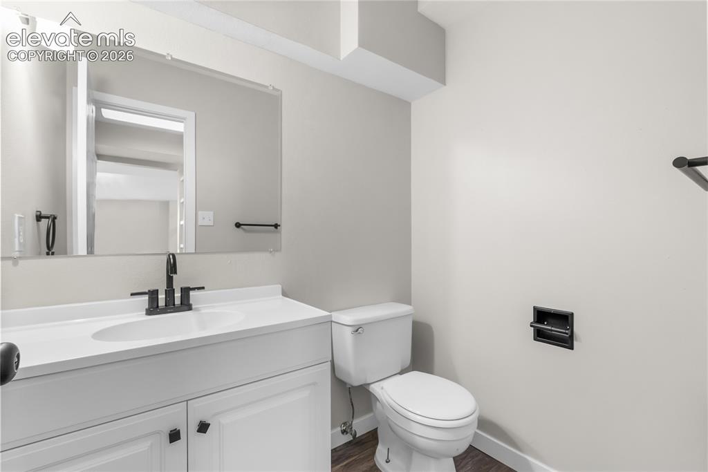 Image 21 of 40: Bathroom