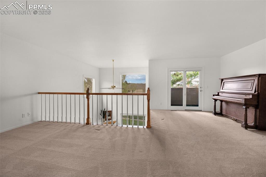 Image 26 of 50: Loft