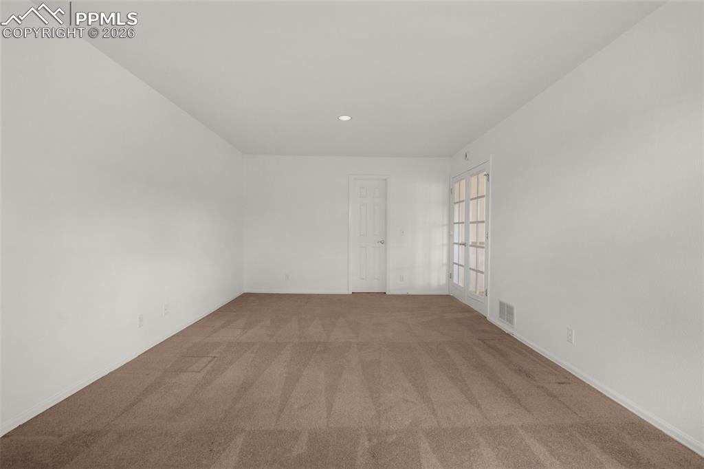 Image 31 of 50: Upper Level Office/Bedroom