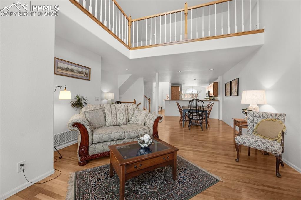 Image 9 of 50: Living Room