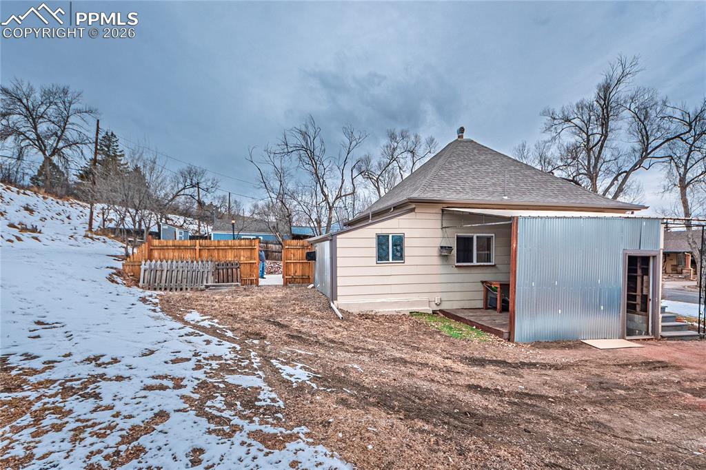 Image 24 of 38: Side of Structure