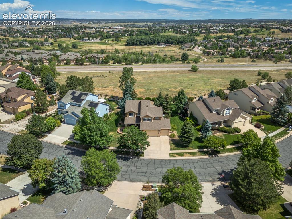 Image 41 of 41: Excellently maintained home in award winning District 20, walk to elementar