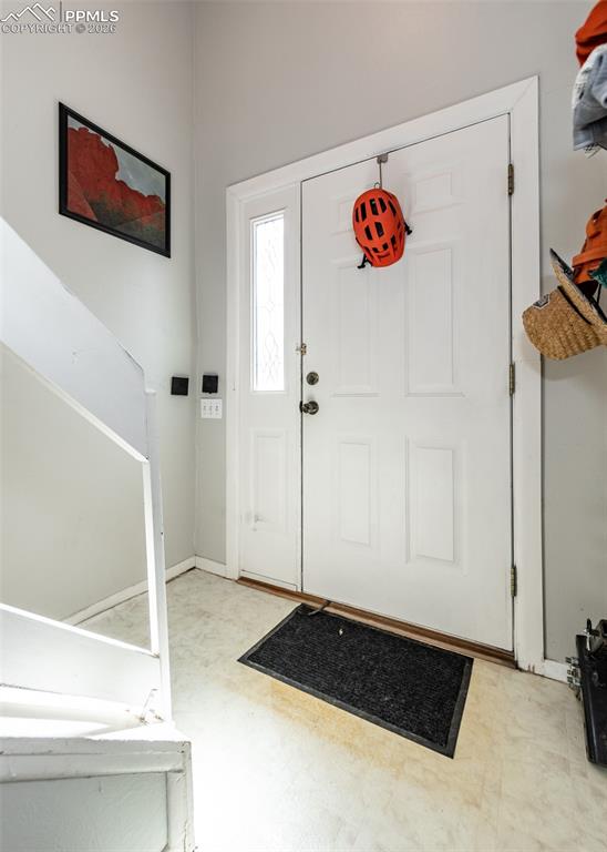 Image 2 of 42: Unit 1174