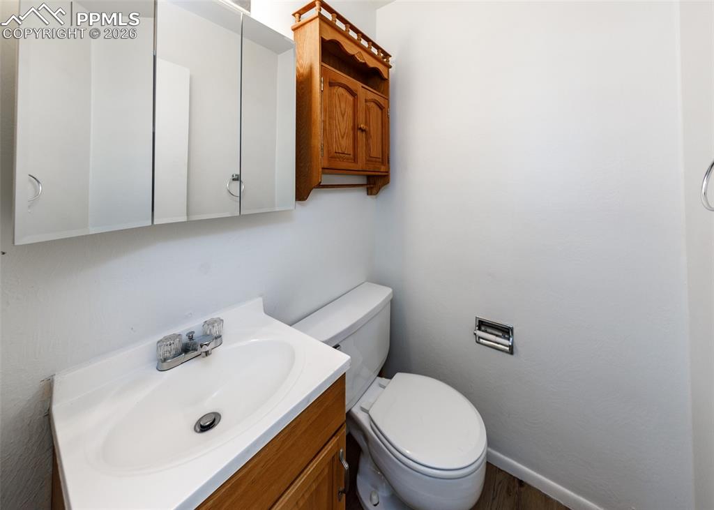 Image 21 of 42: Unit 1176