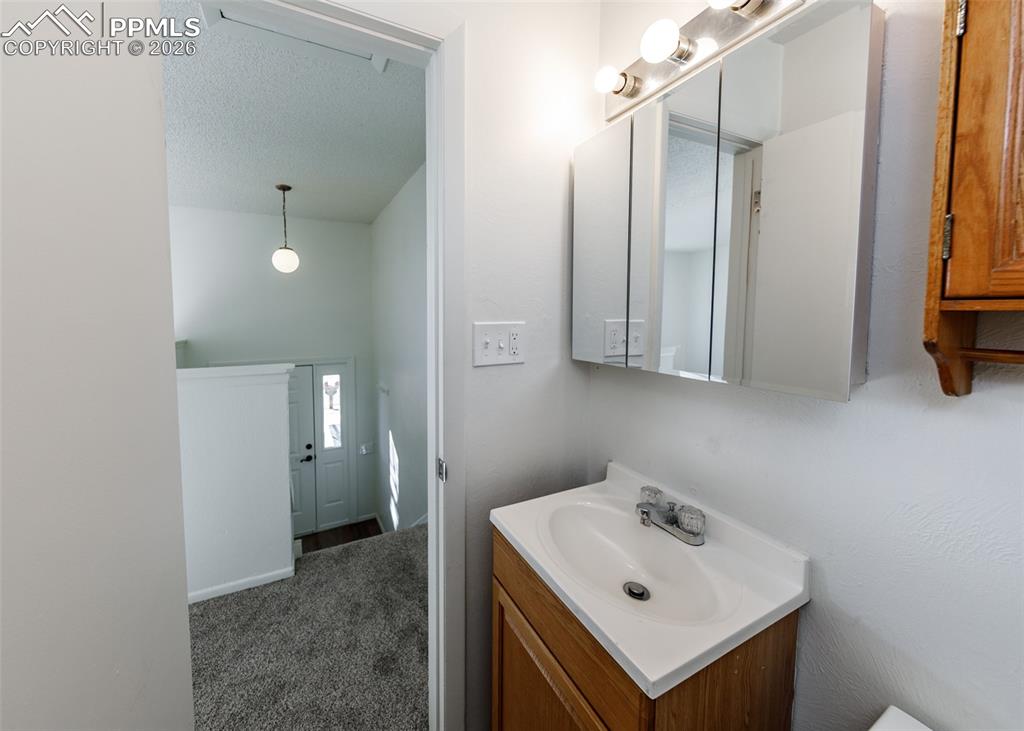 Image 22 of 42: Unit 1176