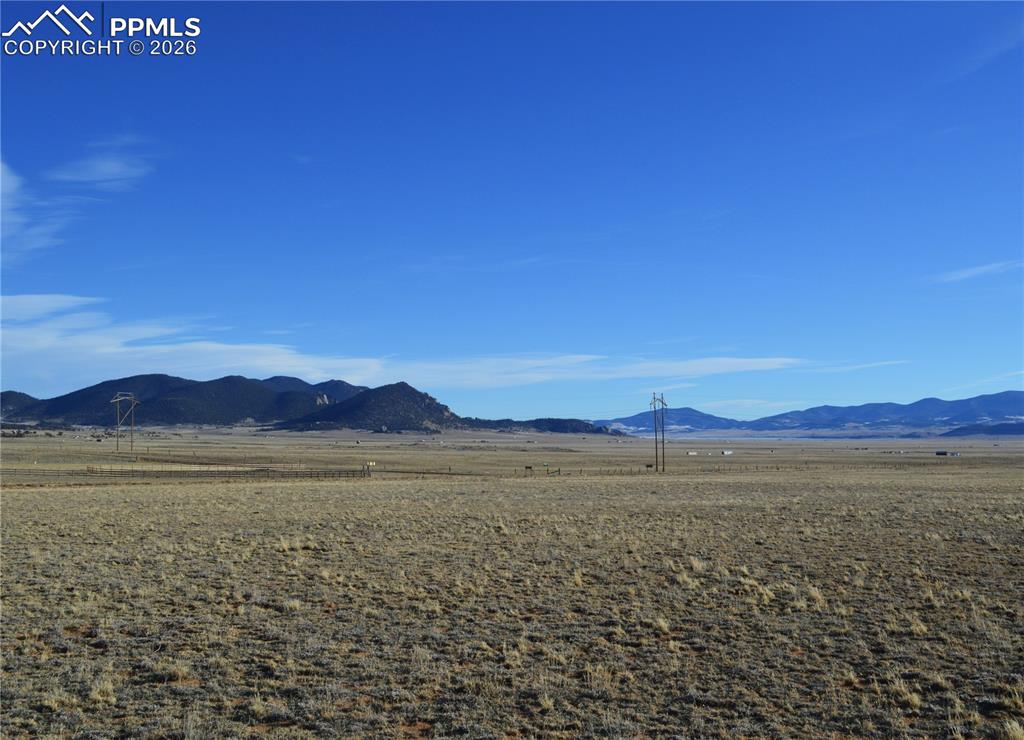 Image 8 of 10: Lot and View