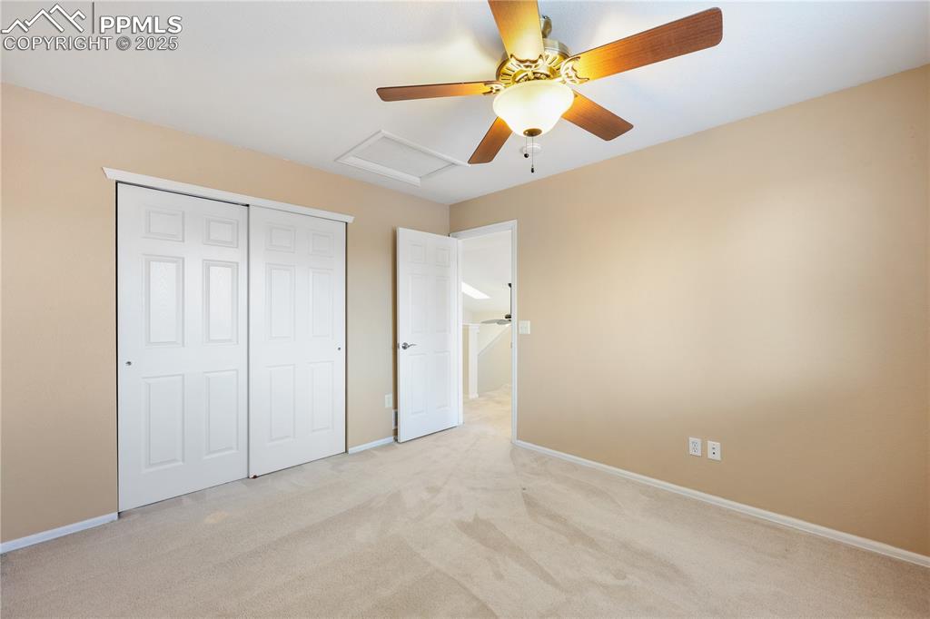 Image 17 of 47: Bedroom