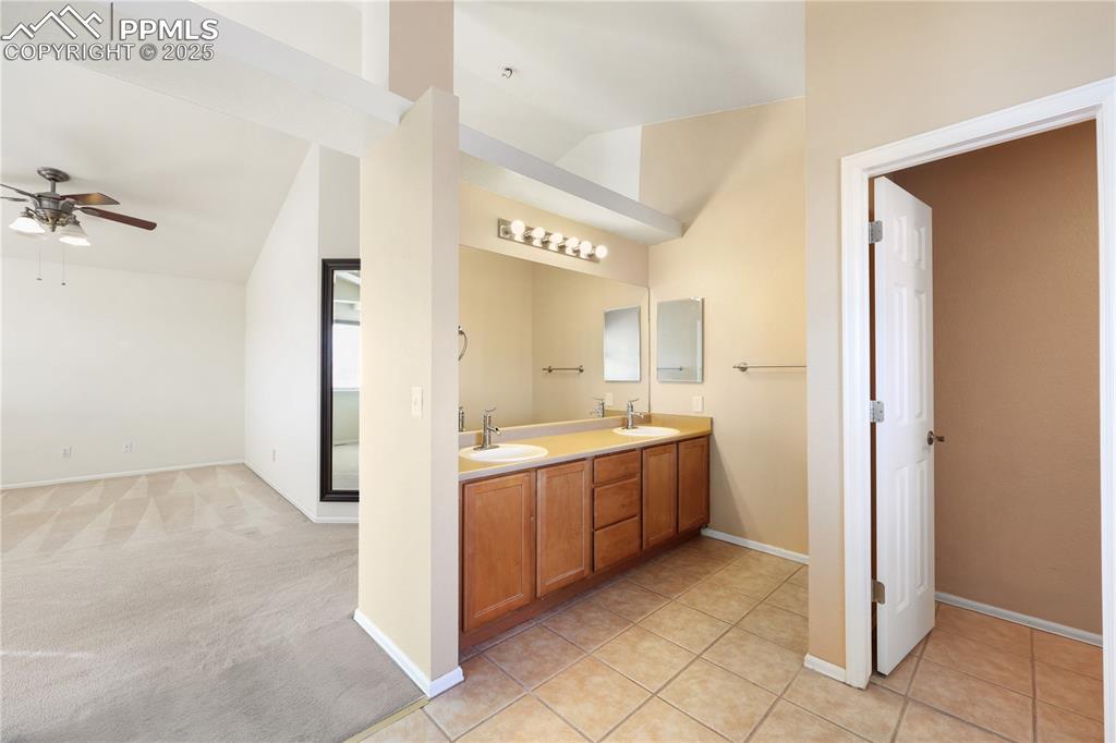 Image 26 of 47: Master Bathroom