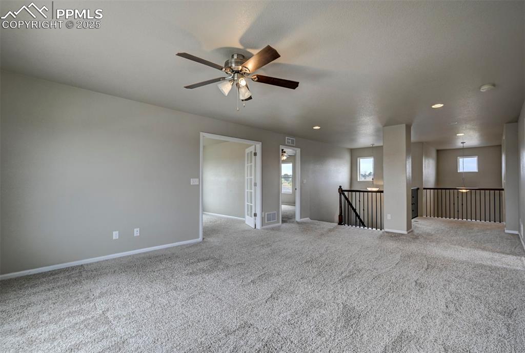 Image 20 of 37: Loft