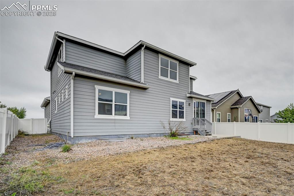 Image 36 of 37: Back of Structure