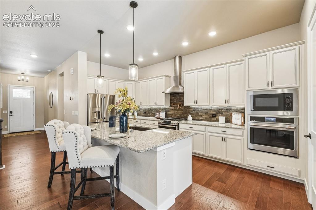 Image 14 of 48: Kitchen