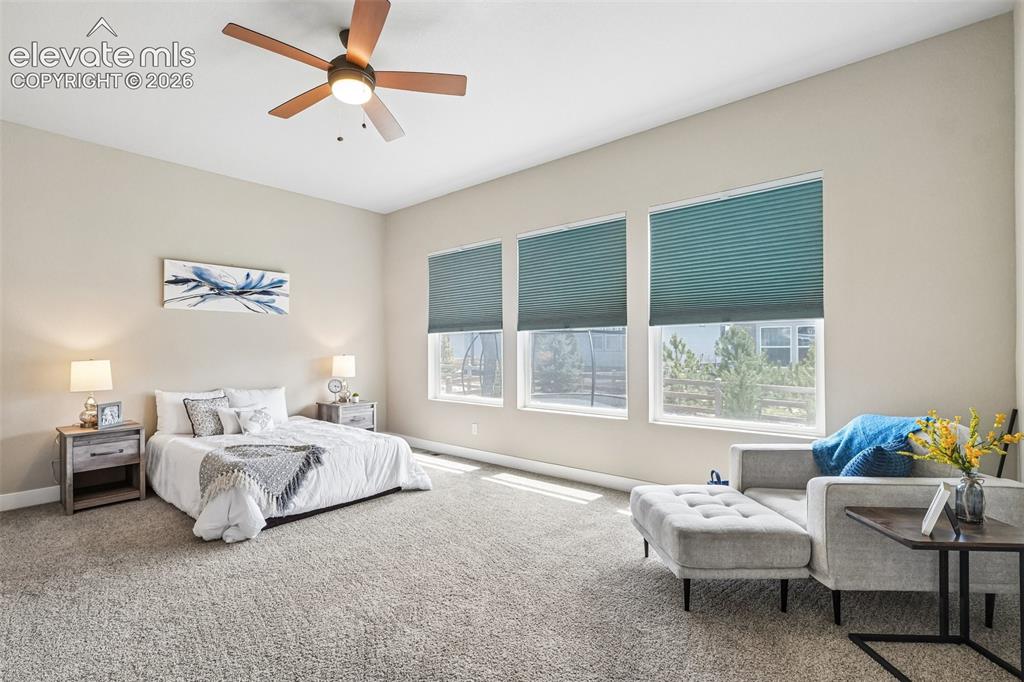 Image 19 of 48: Bedroom