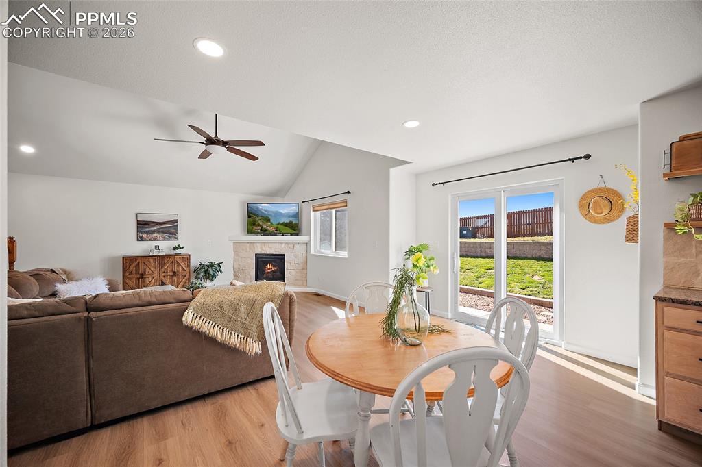 Image 13 of 44: Dining Area