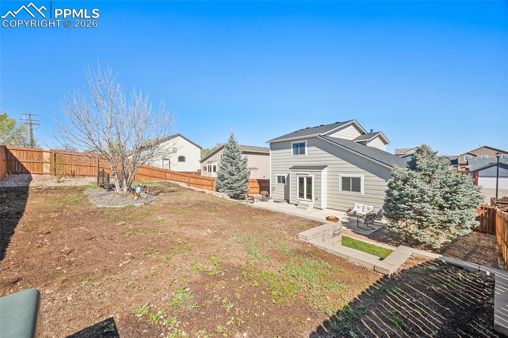 Image 35 of 44: Back of Structure