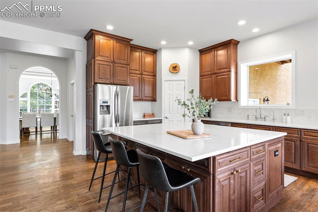 Image 19 of 50: Kitchen