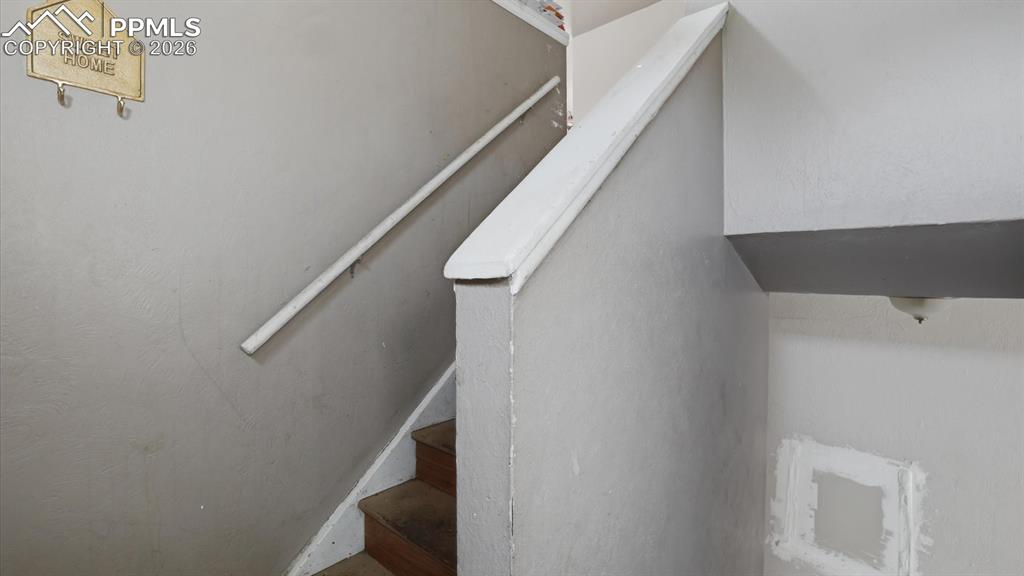 Image 17 of 30: Stairs to the Lower Level 