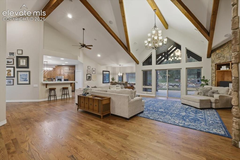 Image 8 of 50: Living Room